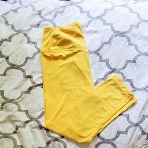 High waisted leggings